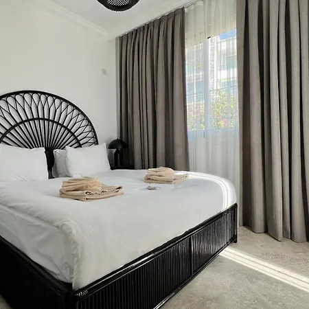 Carrington Holidays * Kyrenia (Northern Cyprus)