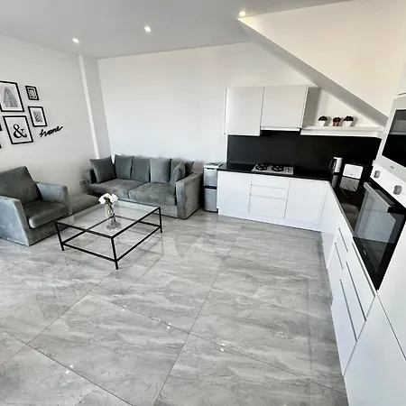 Carrington Holidays * Кирения