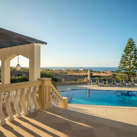 Carrington Holidays Vakantiehuis Girne