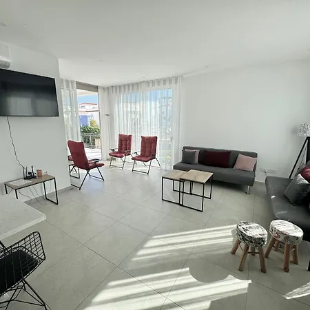 Ferienhaus Carrington Holidays Kyrenia (Northern Cyprus)