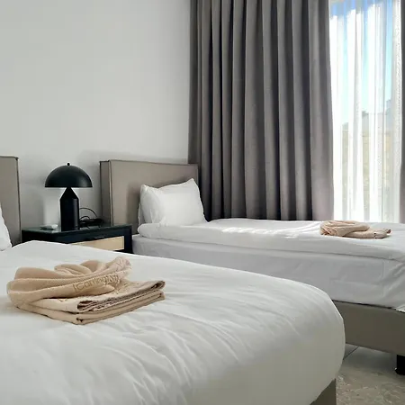 Carrington Holidays Feriehus Kyrenia (Northern Cyprus)