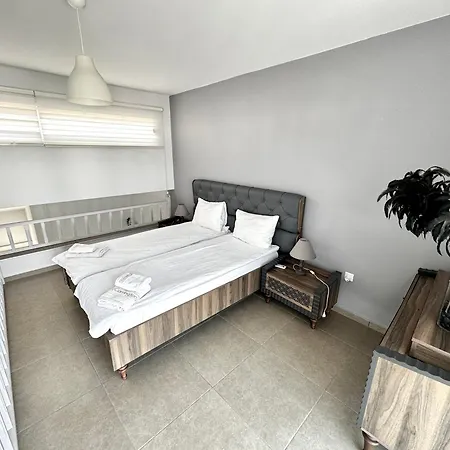 Carrington Holidays * Kyrenia (Northern Cyprus)