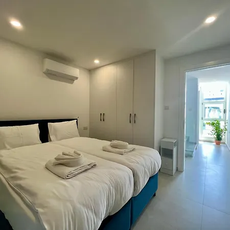 Holiday home Carrington Holidays *