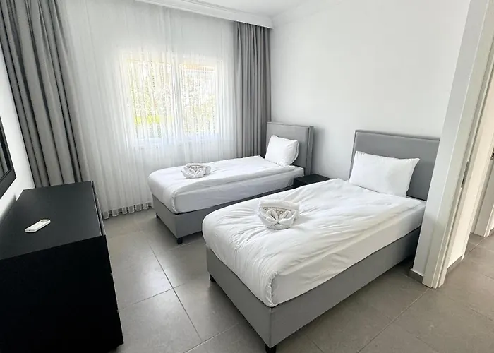 Carrington Holidays 別荘 キレニア