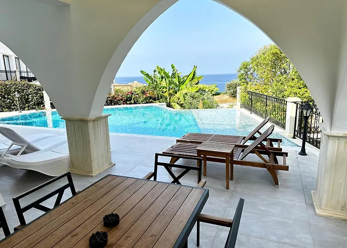 別荘 Carrington Holidays *