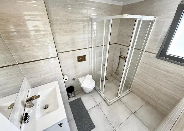 Carrington Holidays * キレニア