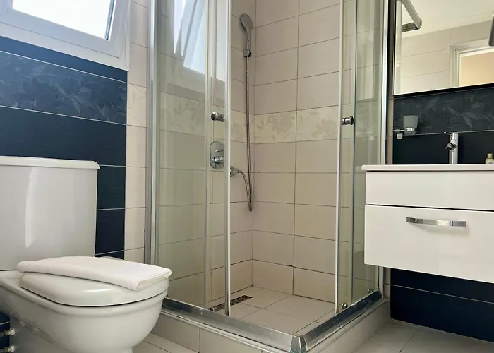 Carrington Holidays 別荘 *